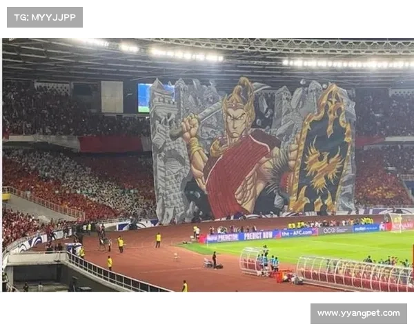 印尼利物浦球迷为球队制作巨型旗帜 覆盖三层看台展现忠诚